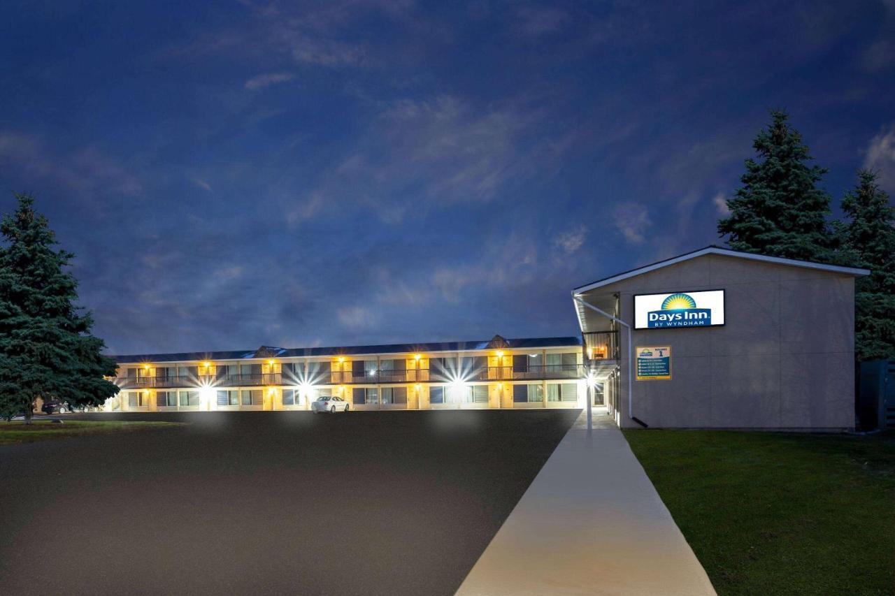 Days Inn By Wyndham Birch Run Exterior foto